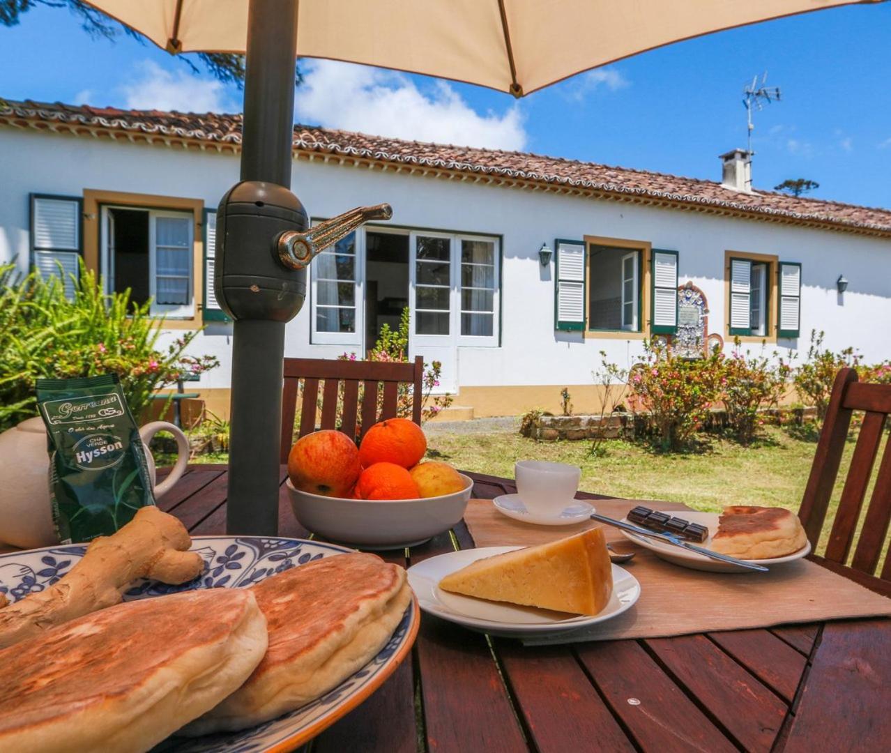 Guestready - Domus Adepta Charming W/ Garden Furnas (Azores) Bagian luar foto