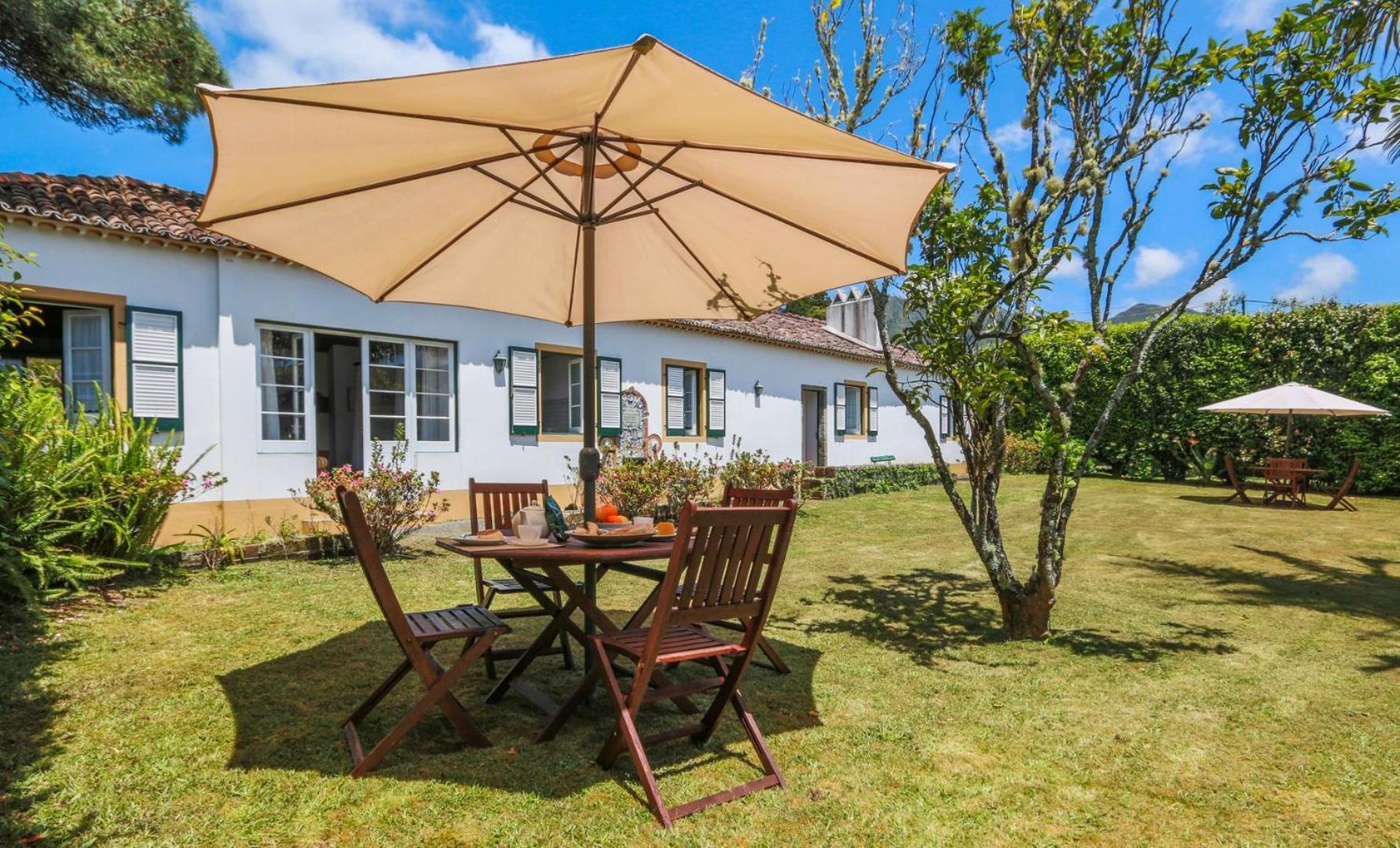 Guestready - Domus Adepta Charming W/ Garden Furnas (Azores) Bagian luar foto