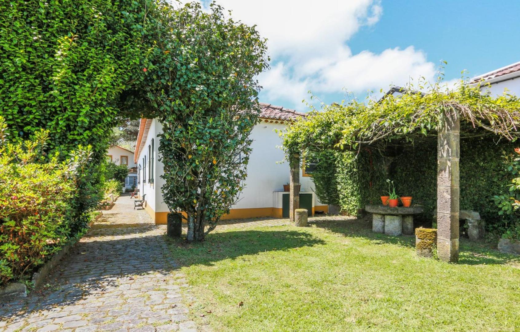 Domus Adepta Charming W Garden Villa Furnas  Bagian luar foto