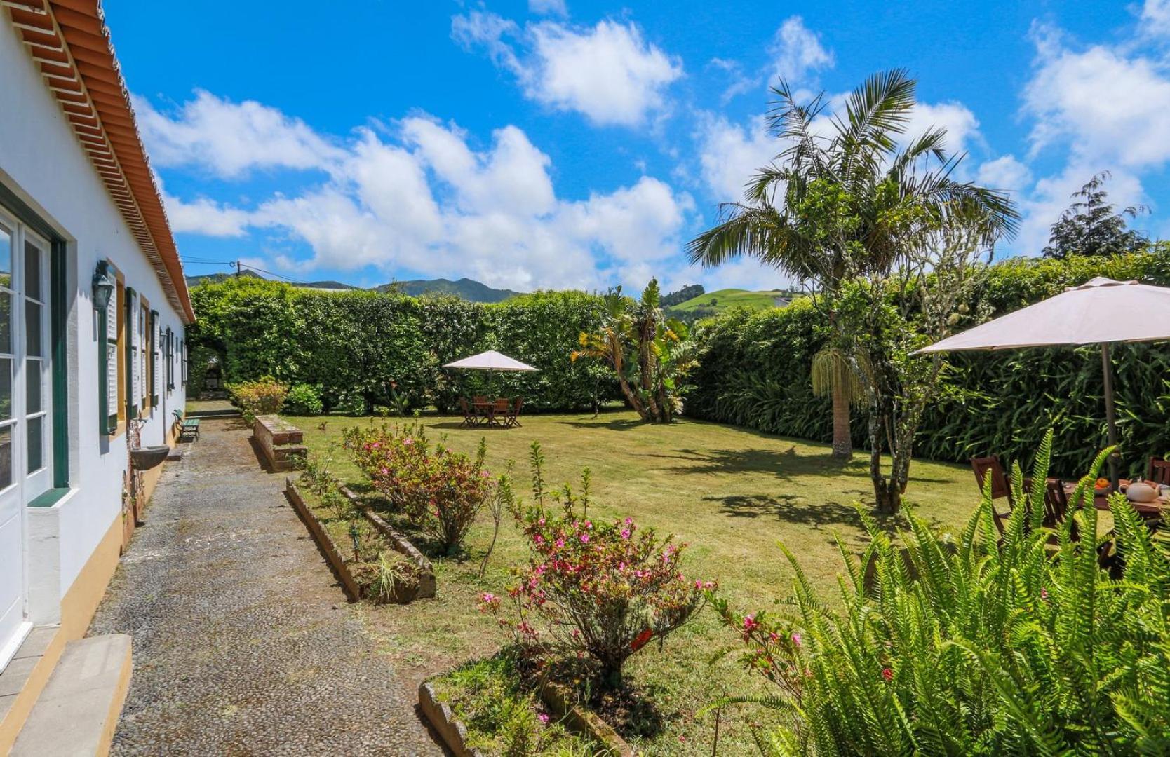 Guestready - Domus Adepta Charming W/ Garden Furnas (Azores) Bagian luar foto